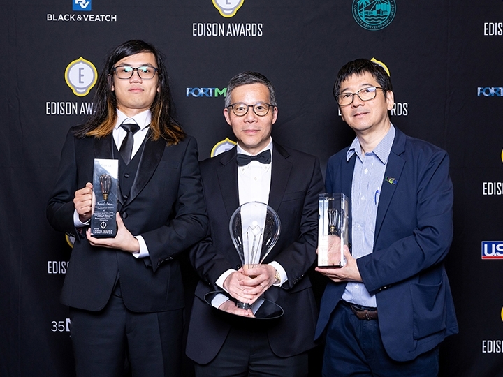 20250403-awards-thumb