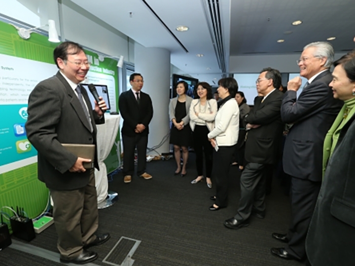 Technology Demonstration to LegCo members at HKSTP-thumb