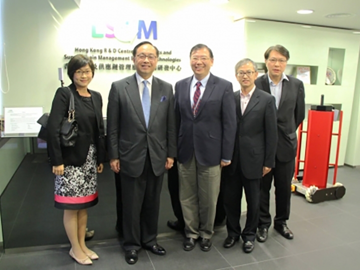 Visit of Mr Nicholas W Yang, The Secretary for Innovation and Technology-thumb